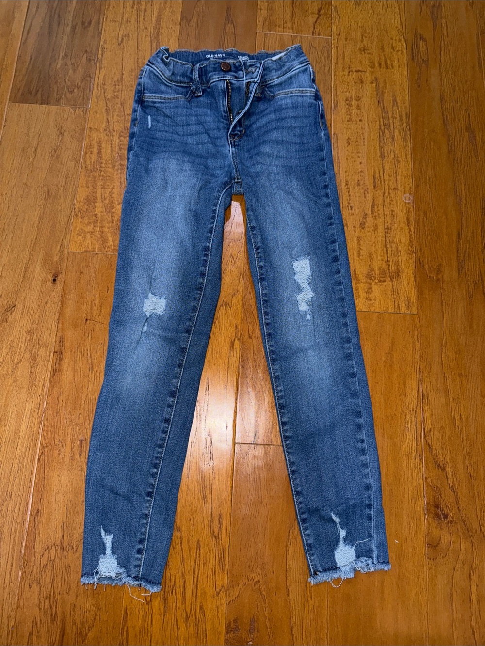 Old Navy Girls Skinny Jeans in Medium Blue Distressed Wash, size 10